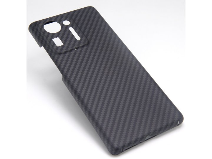 Карбоновый чехол-накладка-бампер из тончайшего углеводородного волокна для Xiaomi Mi MIX 4 с отделкой «кевлар»..